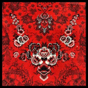 فرش 1200 شانه 12 متری سوفیا مدل کتیبه لاکی